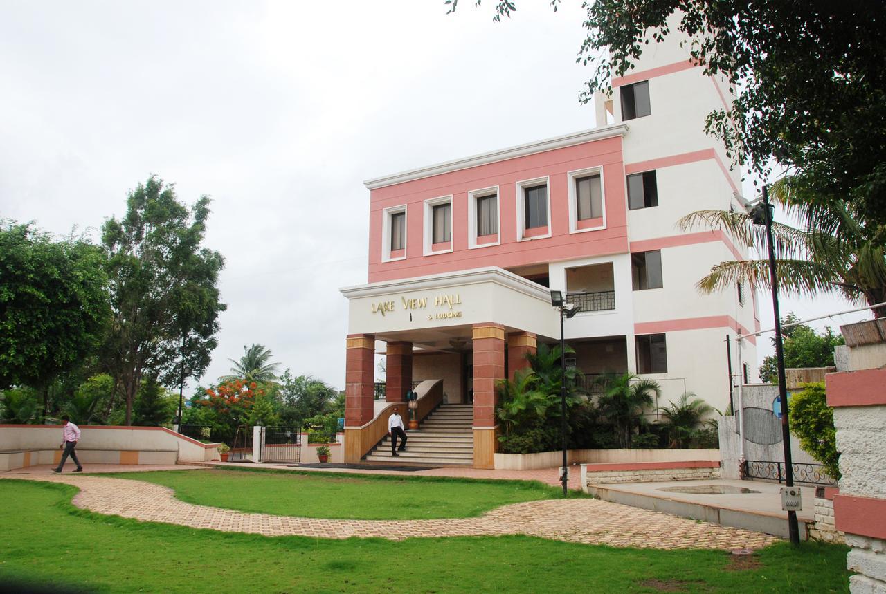 Hotel Lake View Satara Exterior photo